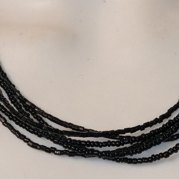 Vintage layered seed bead shiny necklace black 17" - Picture 3 of 8